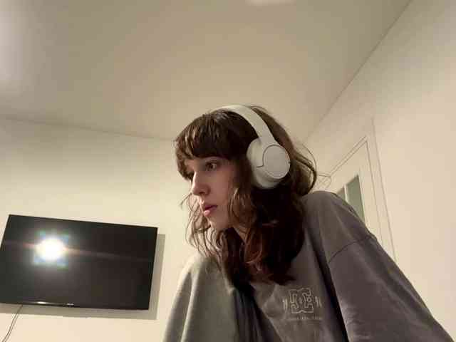 SunniCunningan webcam