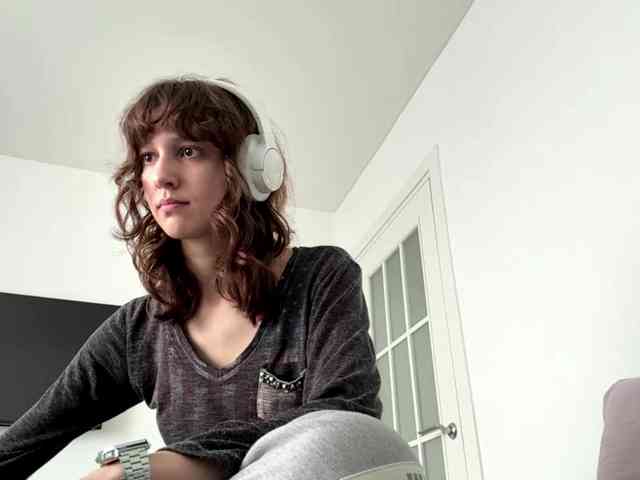 SunniCunningan webcam