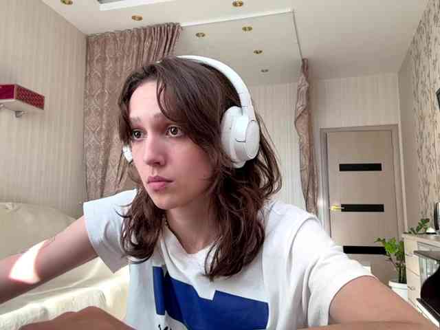 SunniCunningan webcam