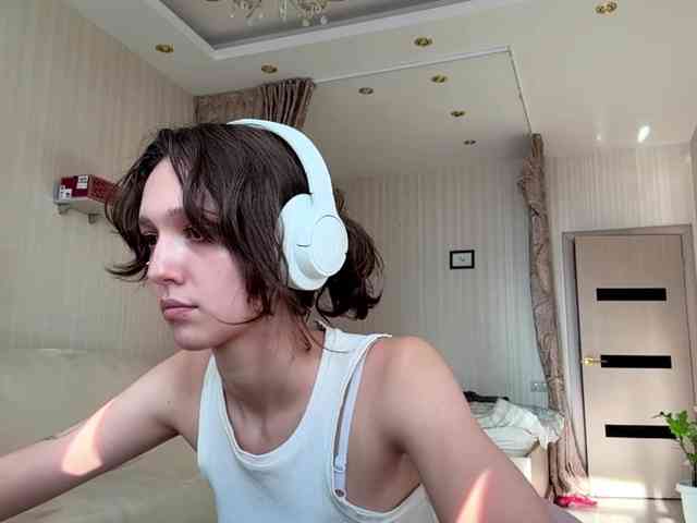 SunniCunningan webcam