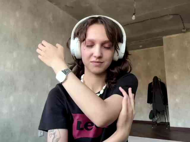 SunniCunningan webcam