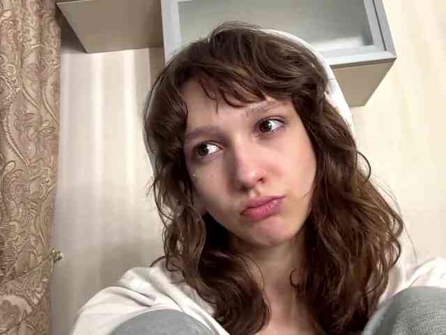 SunniCunningan webcam