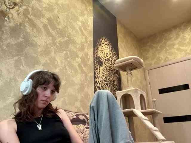 SunniCunningan webcam