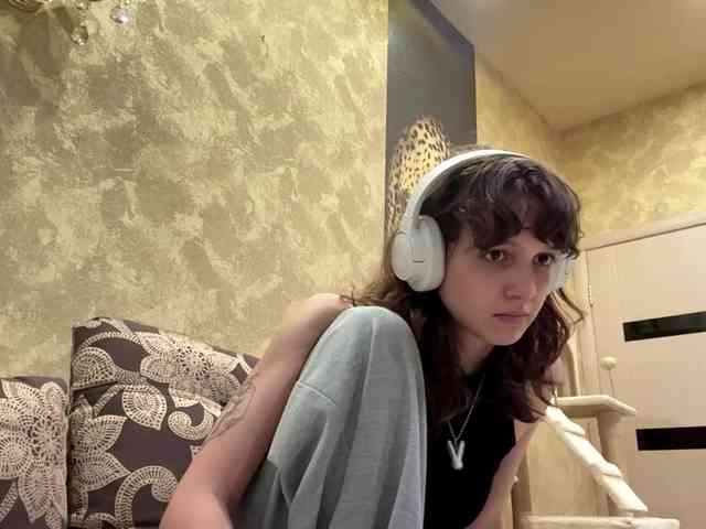 SunniCunningan webcam