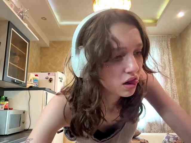 SunniCunningan webcam
