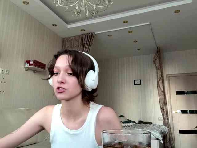 SunniCunningan webcam