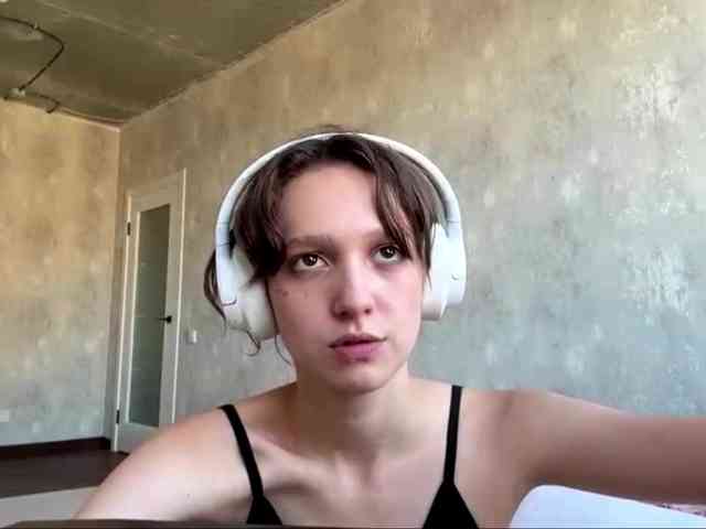 SunniCunningan webcam