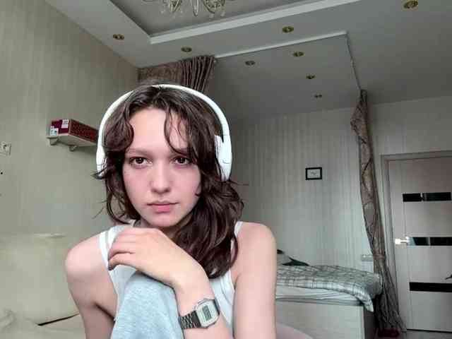 SunniCunningan webcam