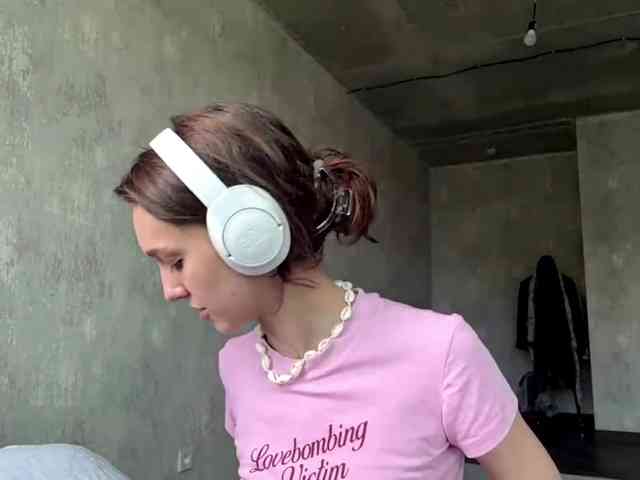 SunniCunningan webcam