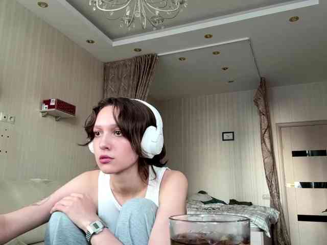 SunniCunningan webcam