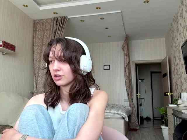 SunniCunningan webcam