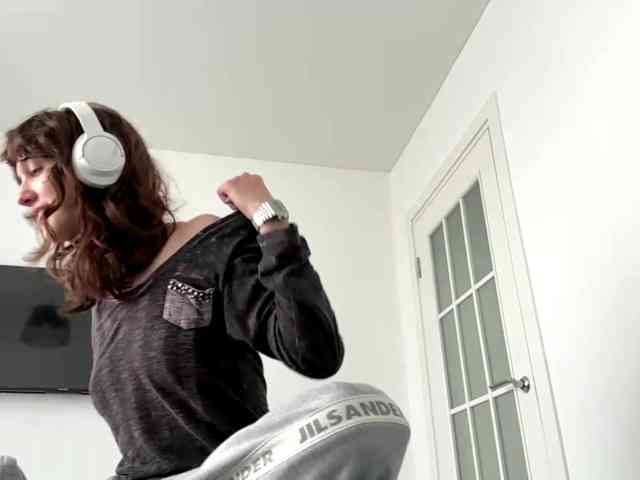 SunniCunningan webcam
