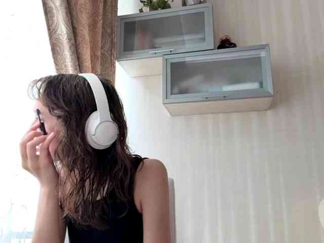 SunniCunningan webcam