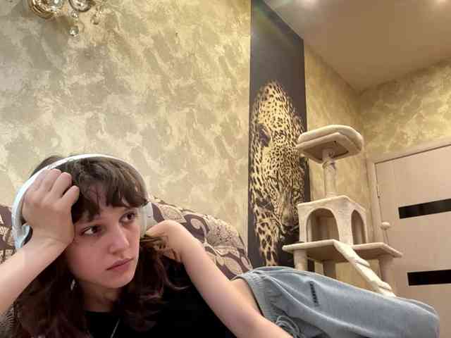SunniCunningan webcam