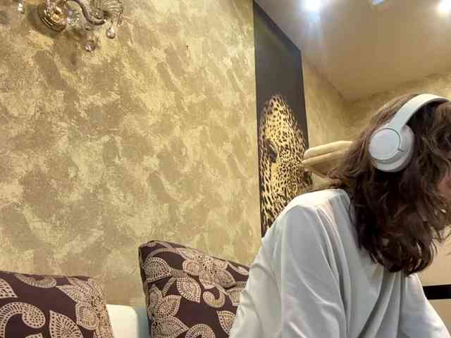 SunniCunningan webcam