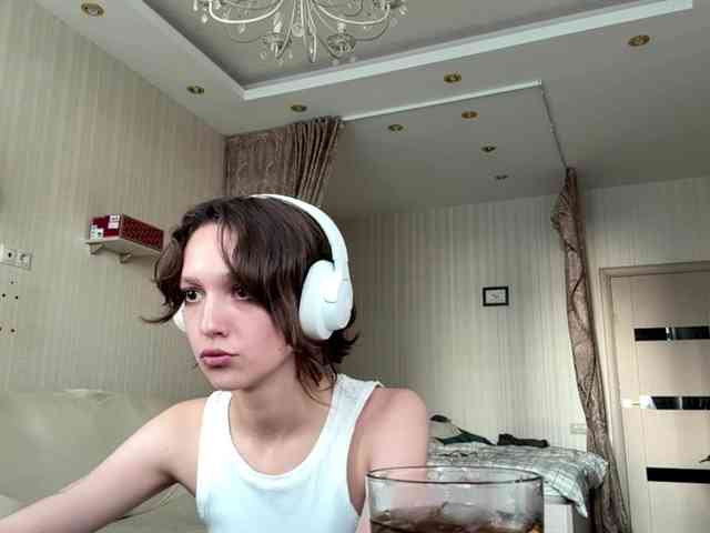 SunniCunningan webcam