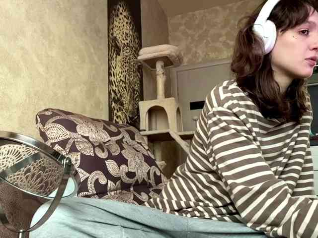SunniCunningan webcam