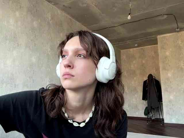 SunniCunningan webcam