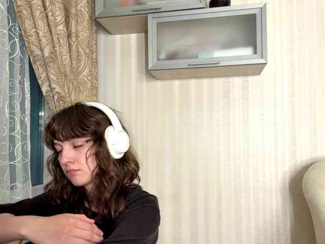 SunniCunningan webcam