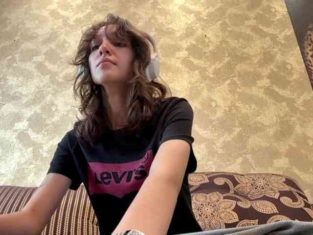SunniCunningan webcam
