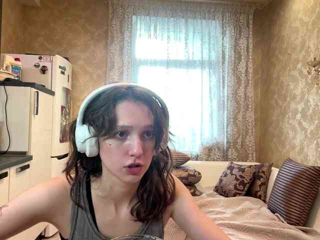 SunniCunningan webcam
