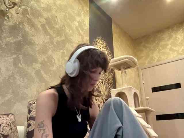 SunniCunningan webcam