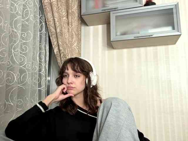SunniCunningan webcam