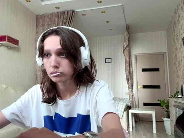 SunniCunningan webcam