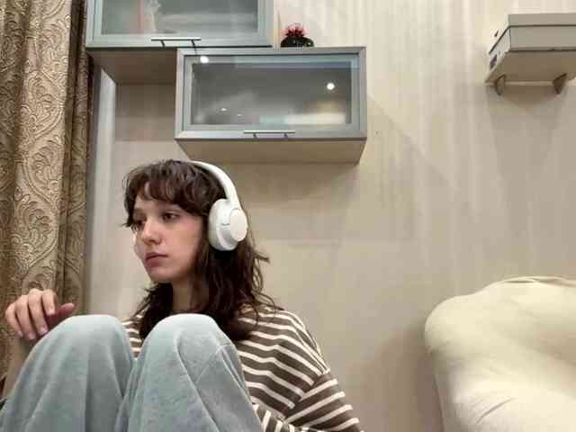 SunniCunningan webcam