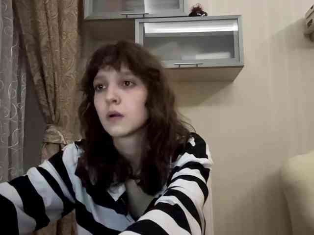 SunniCunningan webcam