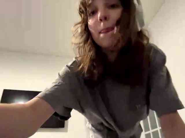 SunniCunningan webcam