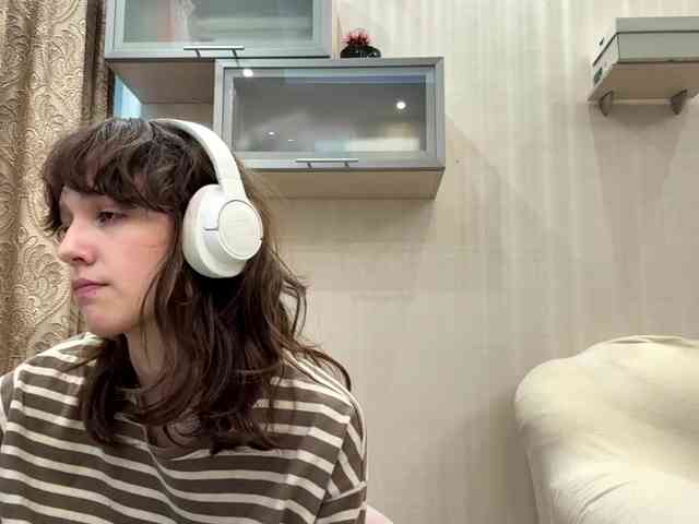 SunniCunningan webcam