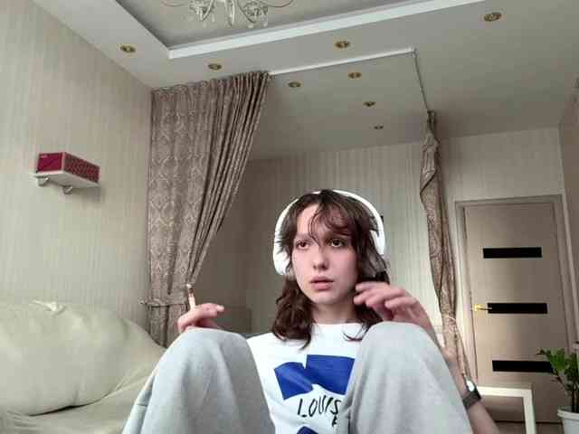 SunniCunningan webcam