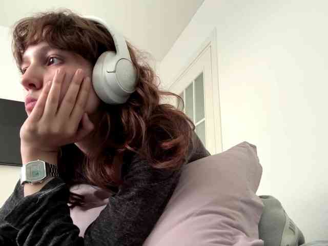 SunniCunningan webcam