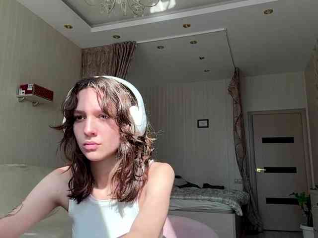 SunniCunningan webcam