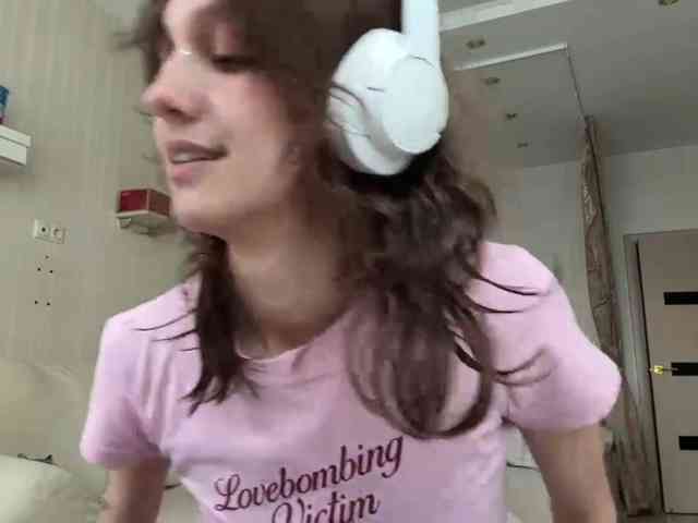 SunniCunningan webcam