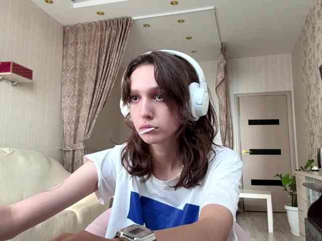 SunniCunningan webcam