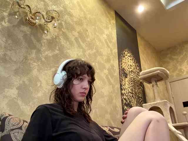 SunniCunningan webcam
