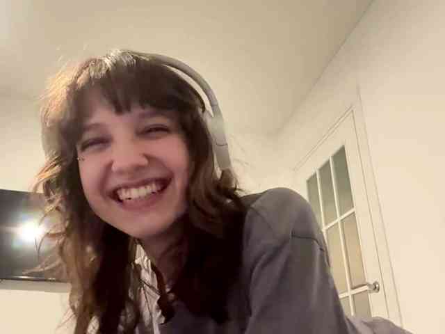 SunniCunningan webcam