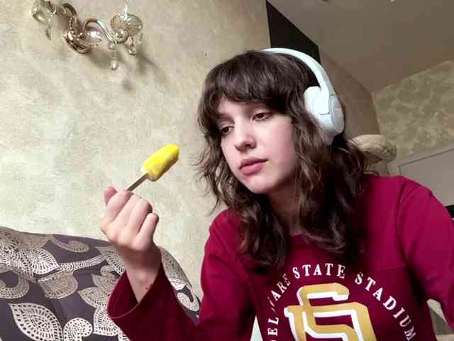 SunniCunningan webcam