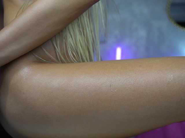 DezireeDoly live cam on BongaCams