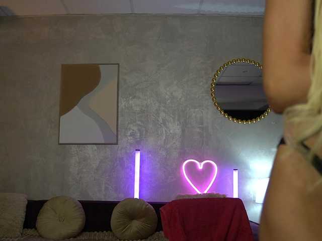 DezireeDoly live cam on BongaCams