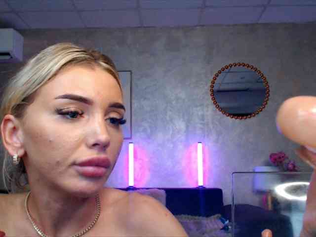 DezireeDoly webcam