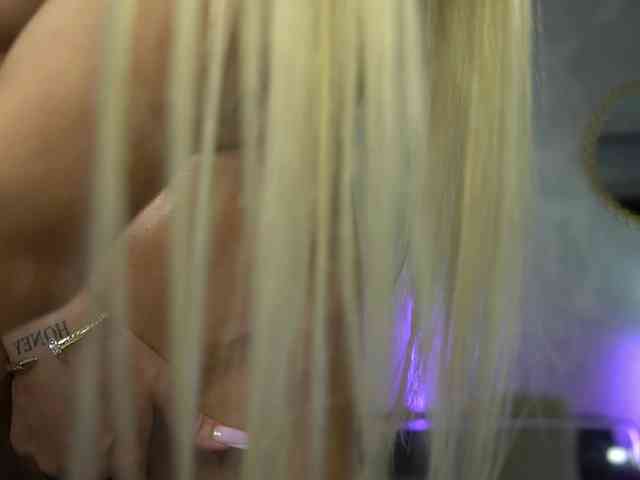DezireeDoly webcam