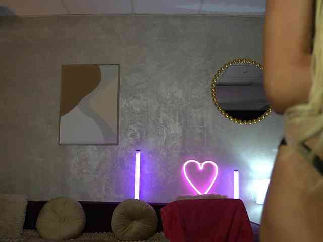 DezireeDoly webcam