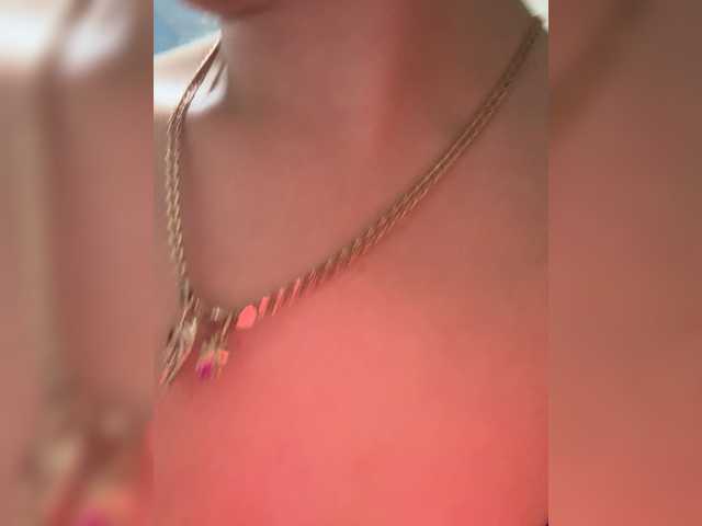Kitti2918 live cam