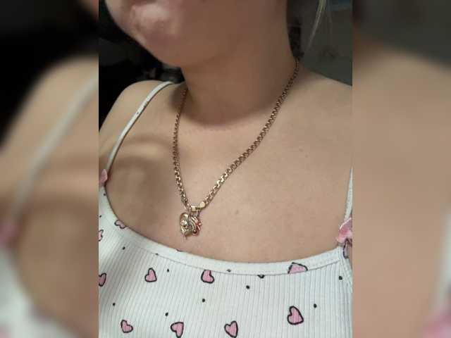 Kitti2918 live cam on BongaCams