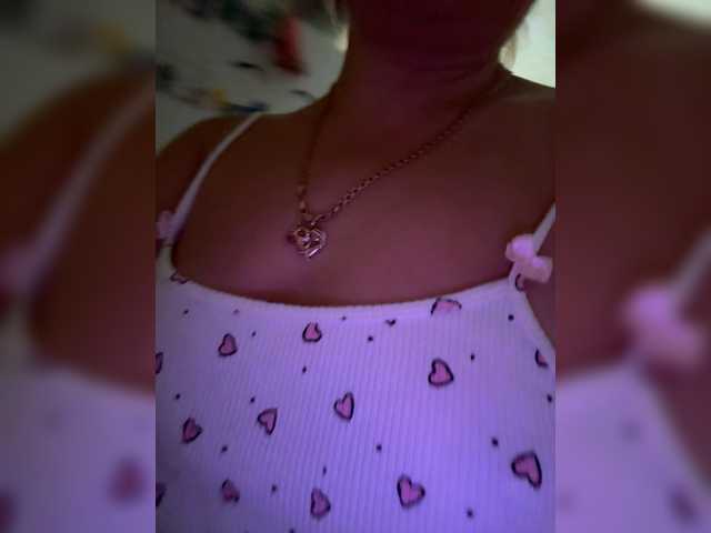 Kitti2918 live cam
