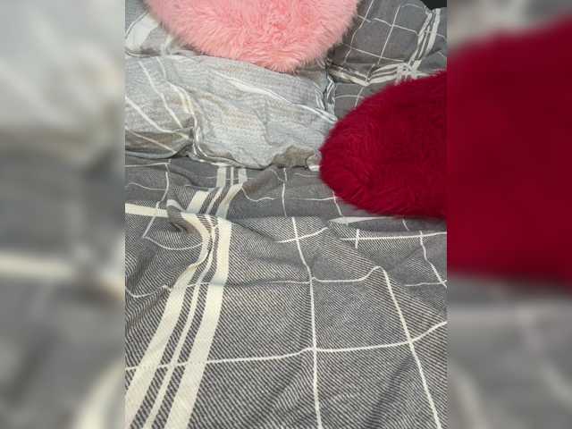Kitti2918 live cam on BongaCams
