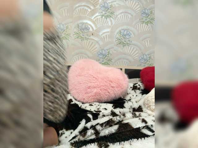 Kitti2918, 39 y/o - Live Cam on BongaCams